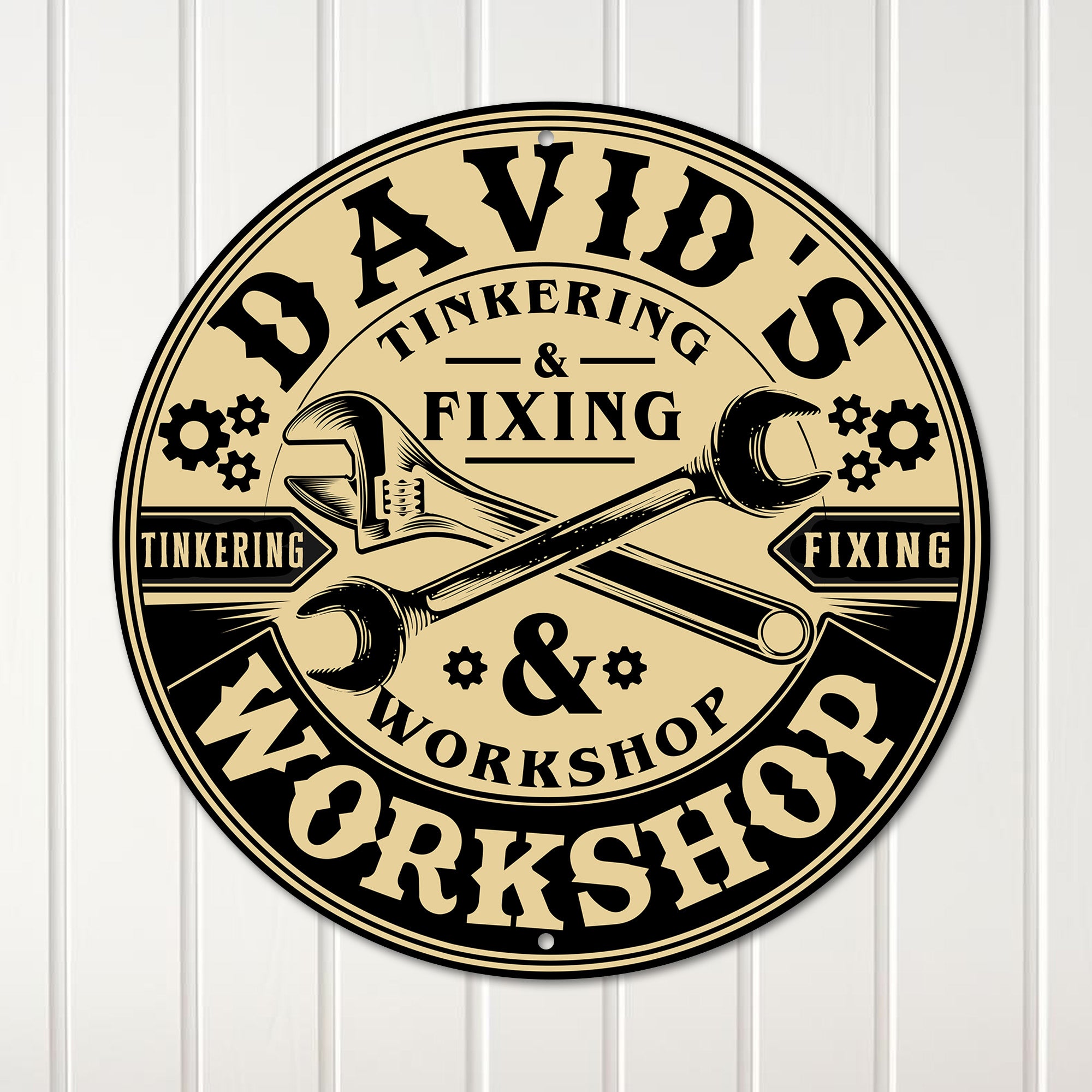 Personalized Round Metal Workshop Sign - Customizable Tinkering & Fixing Design for Craft Enthusiasts and Gift Giving - Image 1