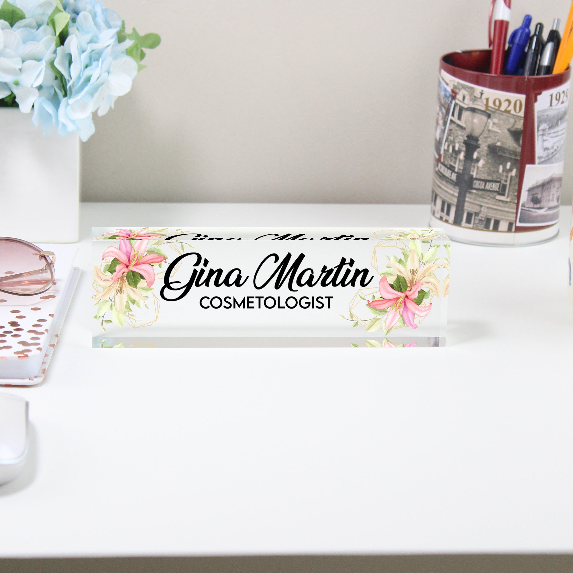 Personalized Acrylic Desk Block with Floral Design - Custom Name Sign for Cosmetologists and Beauty Professionals - Image 2