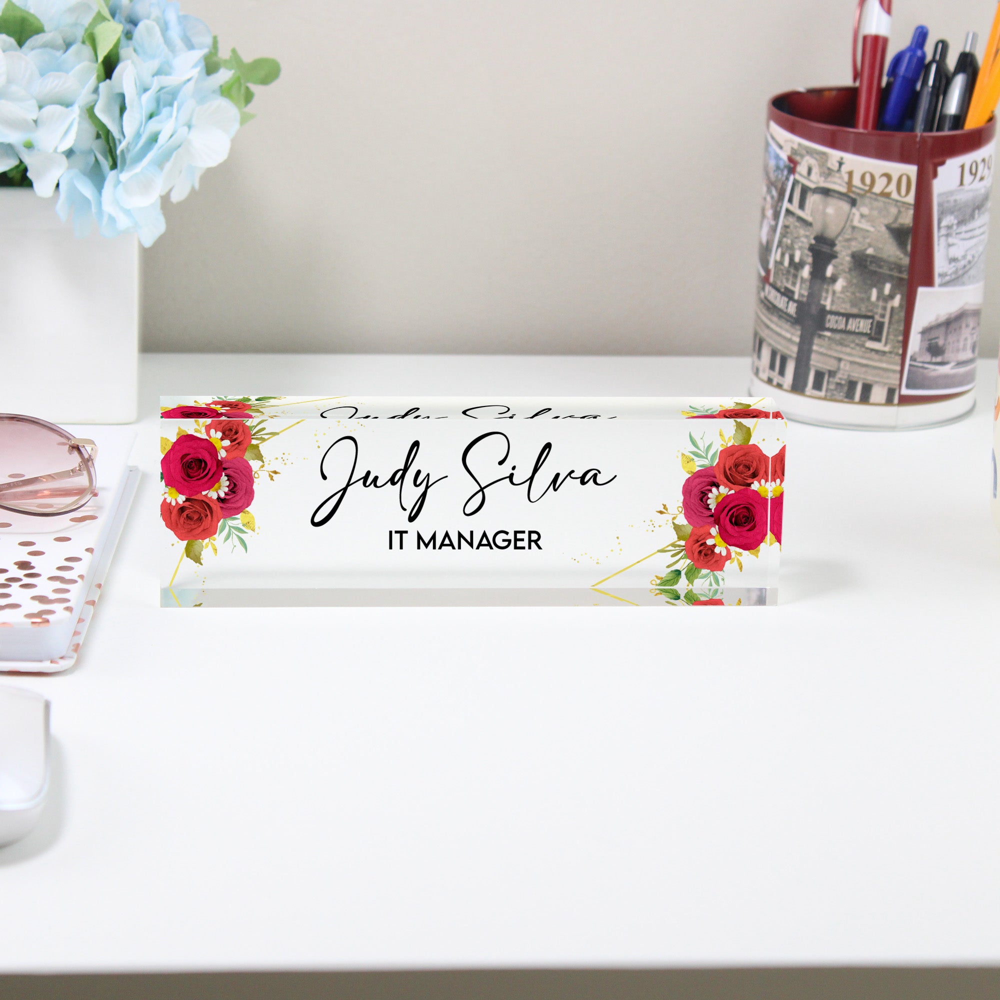 Personalized Acrylic Desk Name Plate with Floral Design - Customizable Office Decor for IT Managers, Perfect Gift for Bosses or Coworkers - Image 2