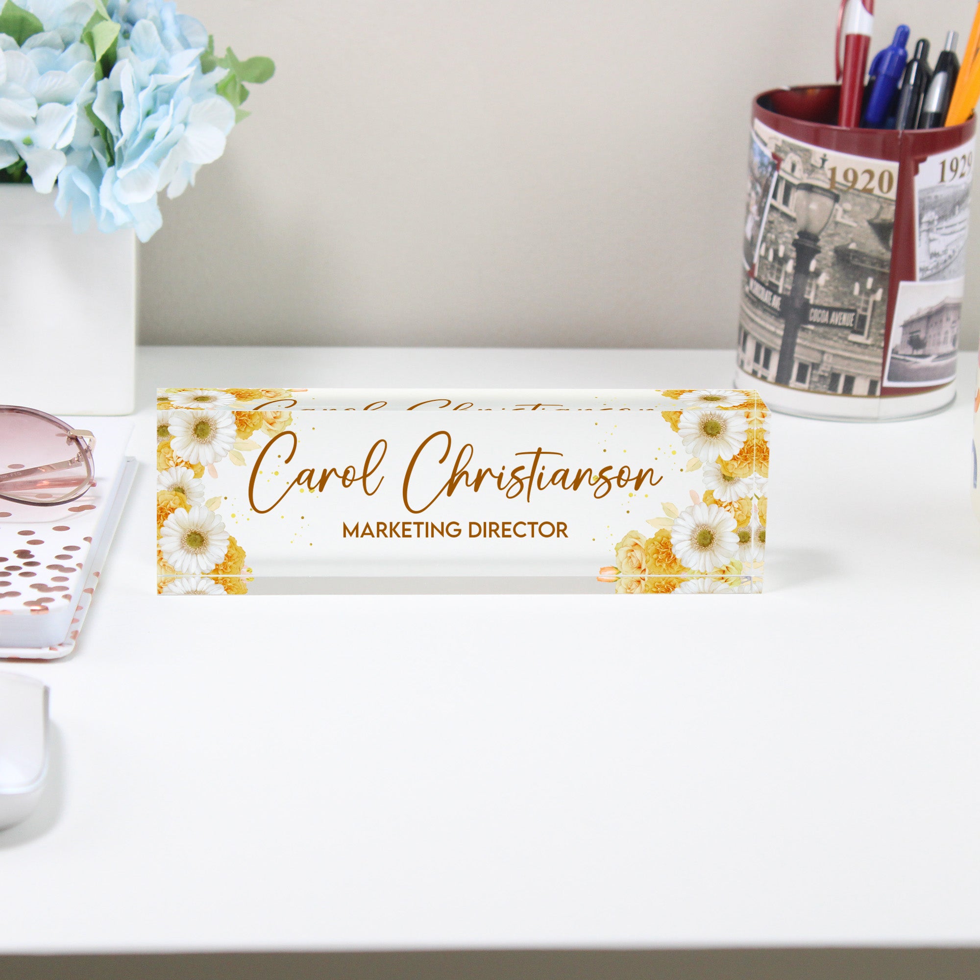 Personalized Acrylic Desk Name Plate - Custom Floral Design for Marketing Directors, Perfect Gift for Office Decor - Image 2