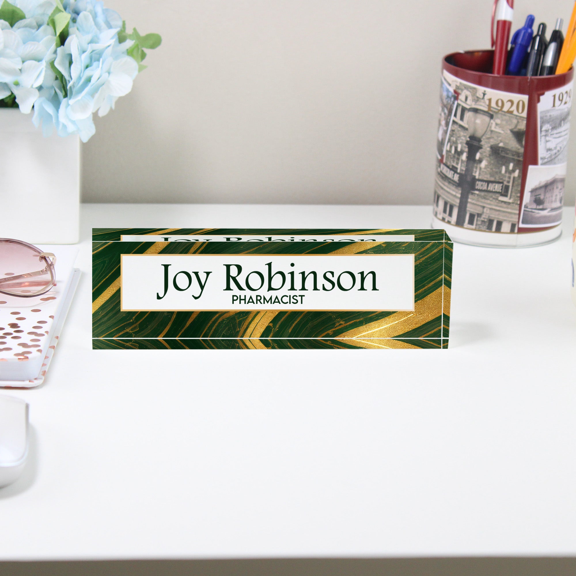 Elegant Personalized Acrylic Desk Nameplate – Custom Engraved for Professionals, Perfect Gift for Office Décor and Celebrations - Image 2