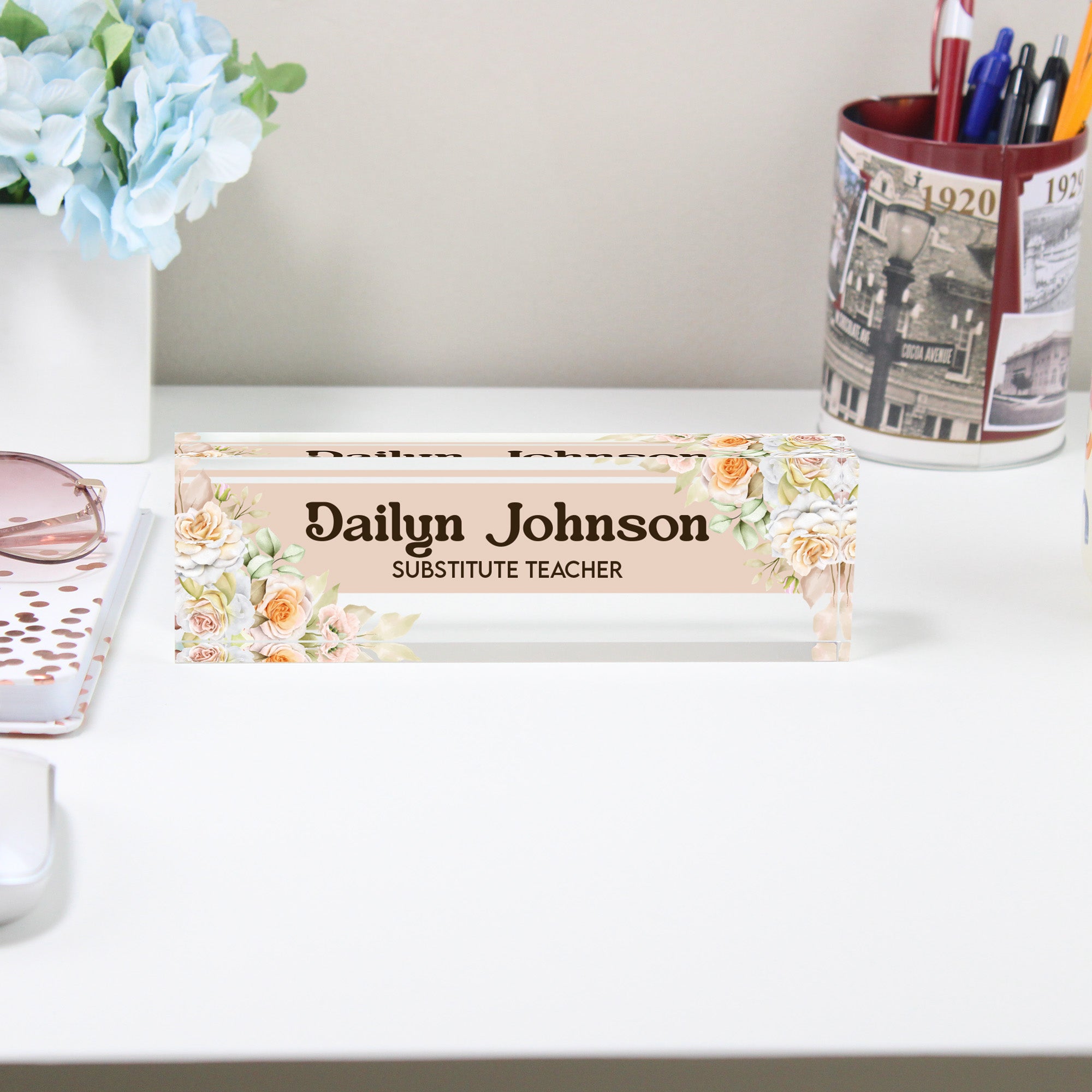 Personalized Acrylic Desk Name Block with Floral Design – Customizable for Teachers, Office Decor, and Thoughtful Gift Ideas - Image 2