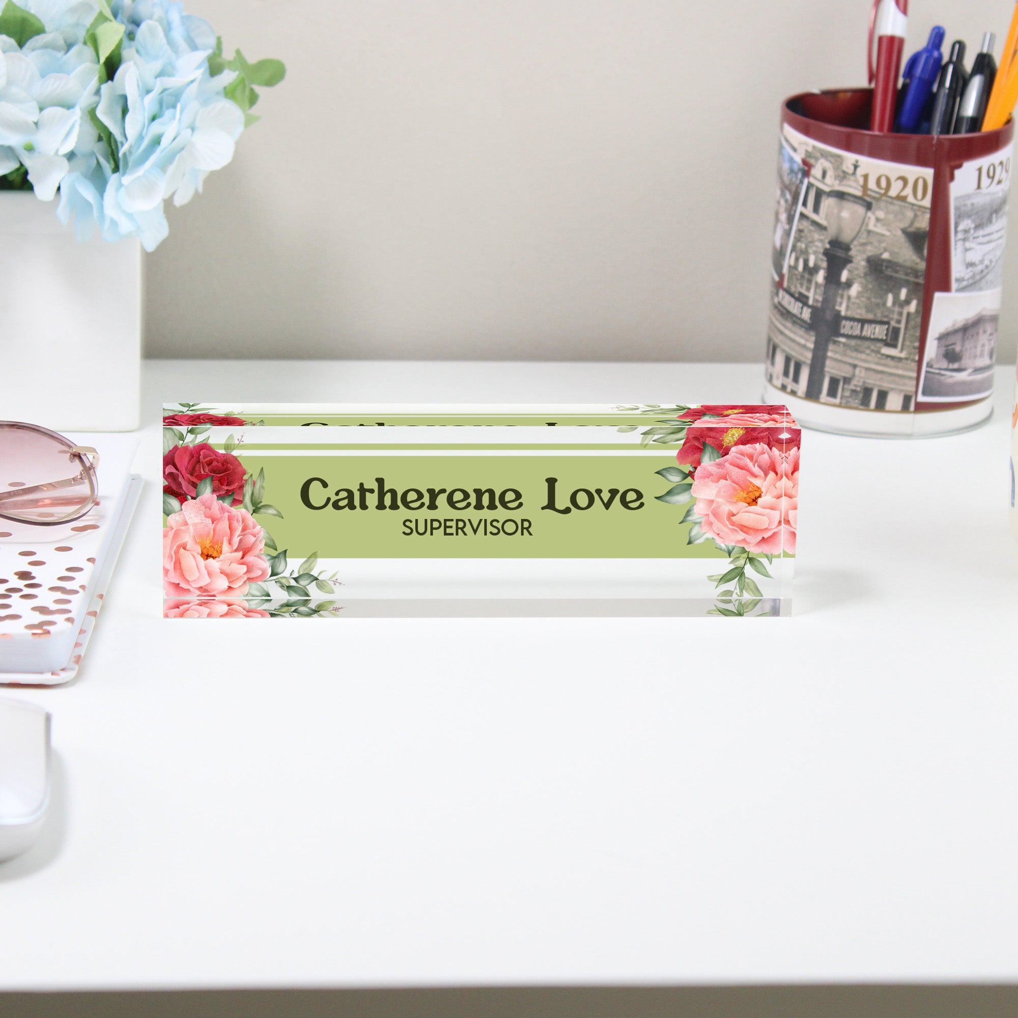 Personalized Floral Acrylic Desk Name Block - Elegant Office Decor for Supervisors, Gifts for Women, Custom Nameplate - Image 2