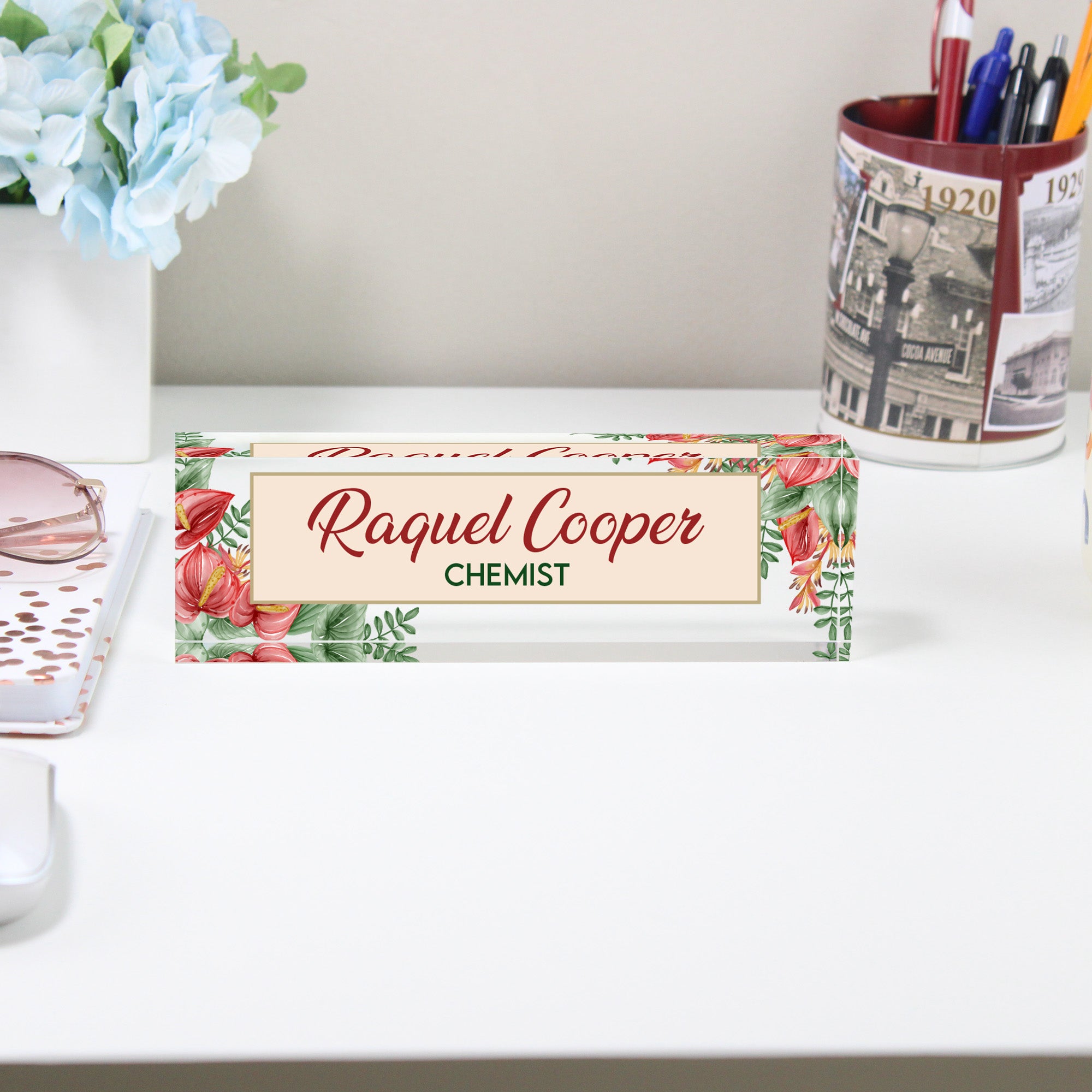Personalized Acrylic Desk Nameplate with Floral Design - Customizable for Chemists and Professionals, Perfect Gift for Workspaces - Image 2