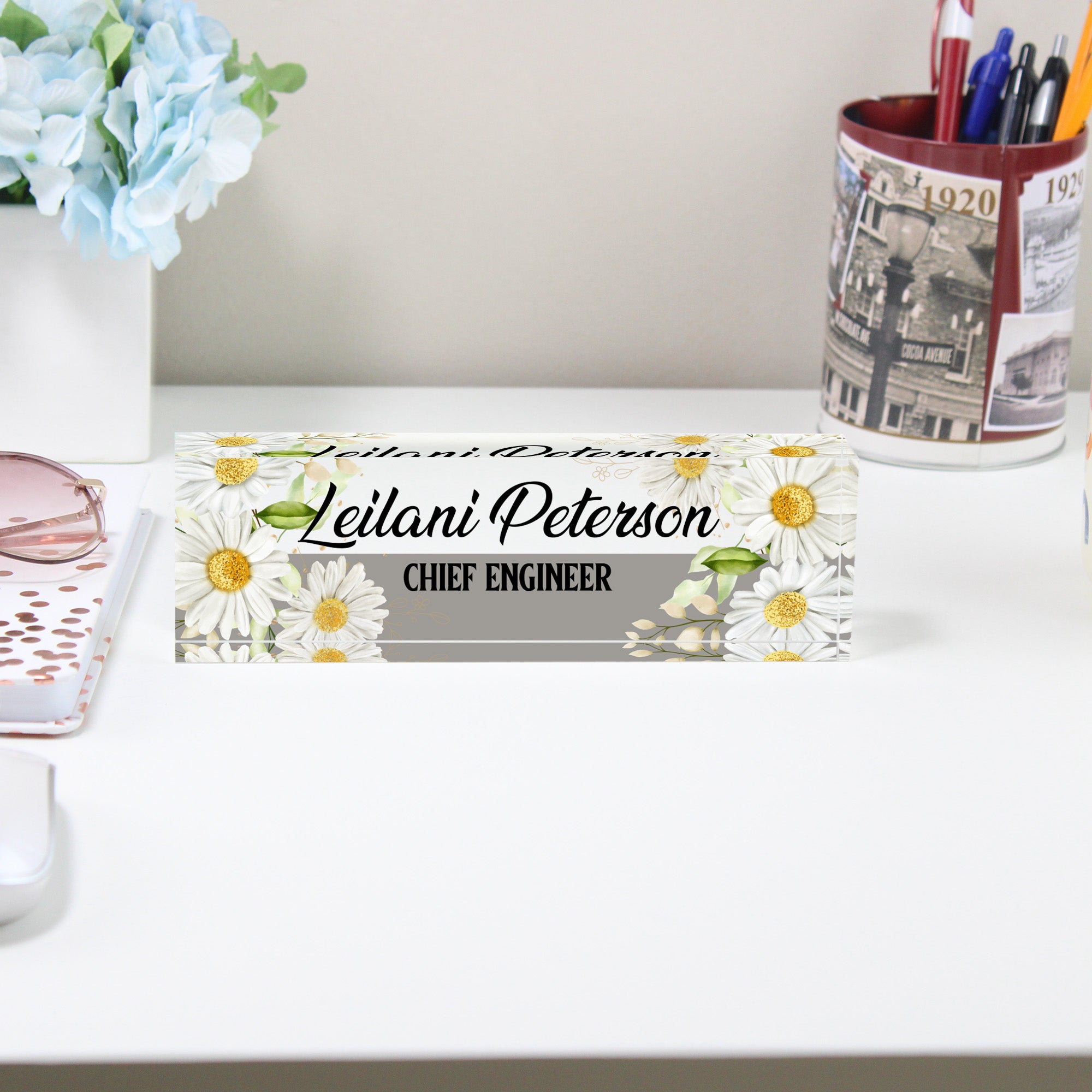 Personalized Floral Acrylic Desk Name Plate - Custom Engraved with Daisies Design for Office, Boss, or Gift - Image 2