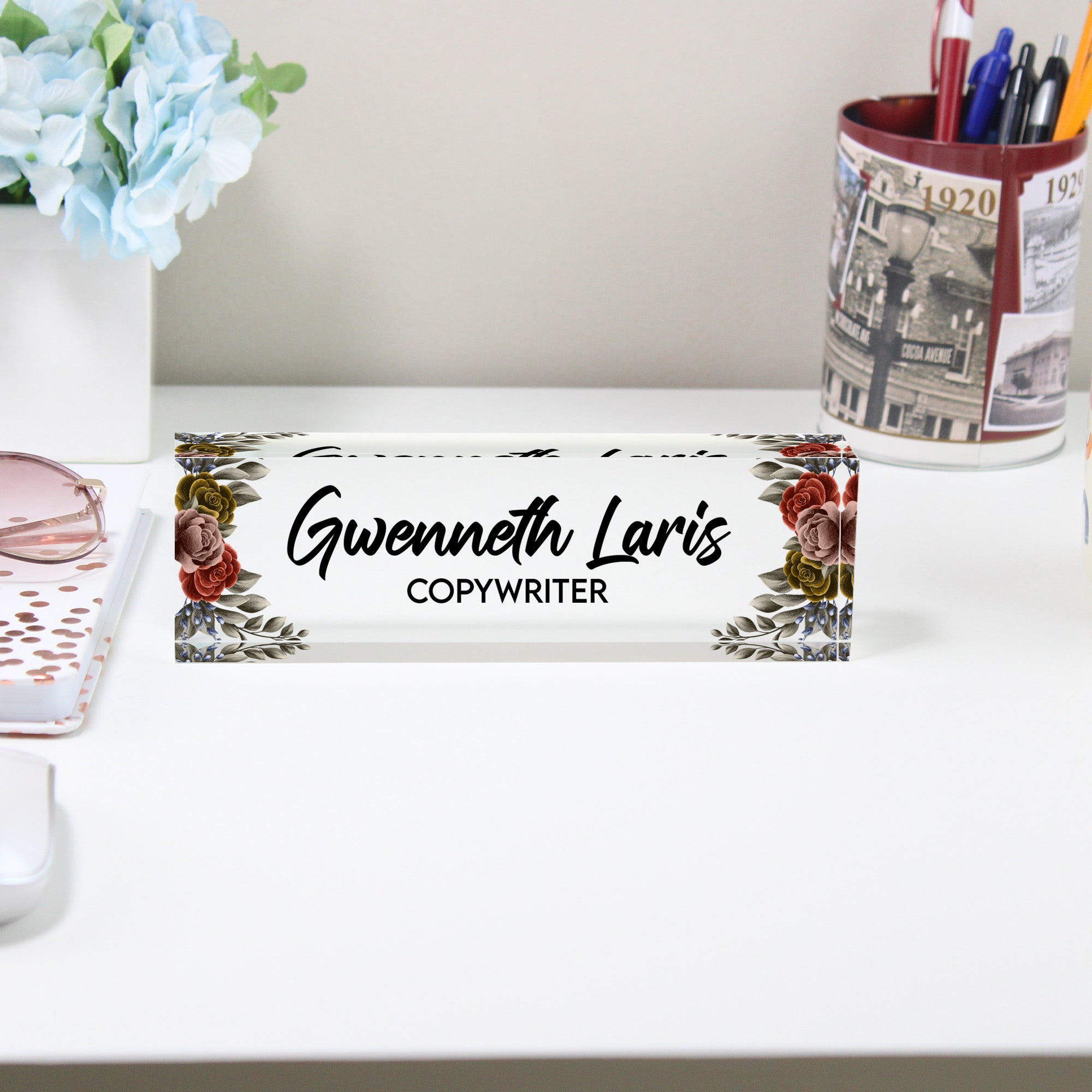 Personalized Acrylic Desk Block with Floral Accents – Custom Name & Title for Elegant Office Decor or Thoughtful Gift - Image 2