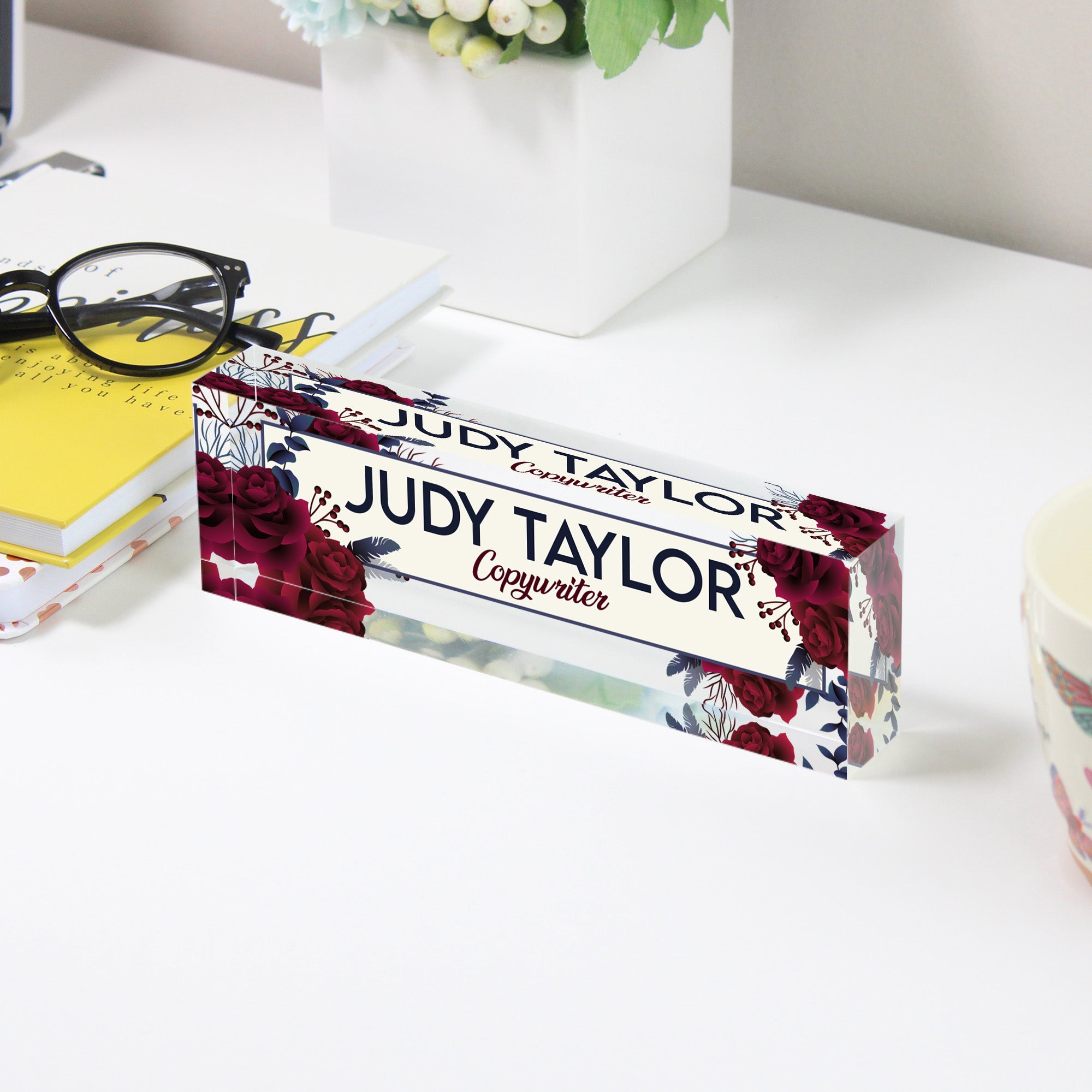 Personalized Acrylic Desk Block with Floral Design - Custom Nameplate for Elegant Office Decor and Thoughtful Gift - Image 3