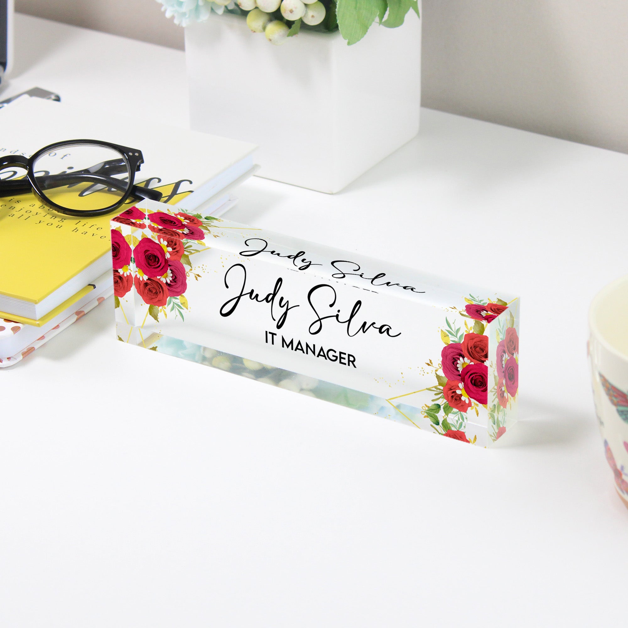 Personalized Acrylic Desk Name Plate with Floral Design - Customizable Office Decor for IT Managers, Perfect Gift for Bosses or Coworkers - Image 3