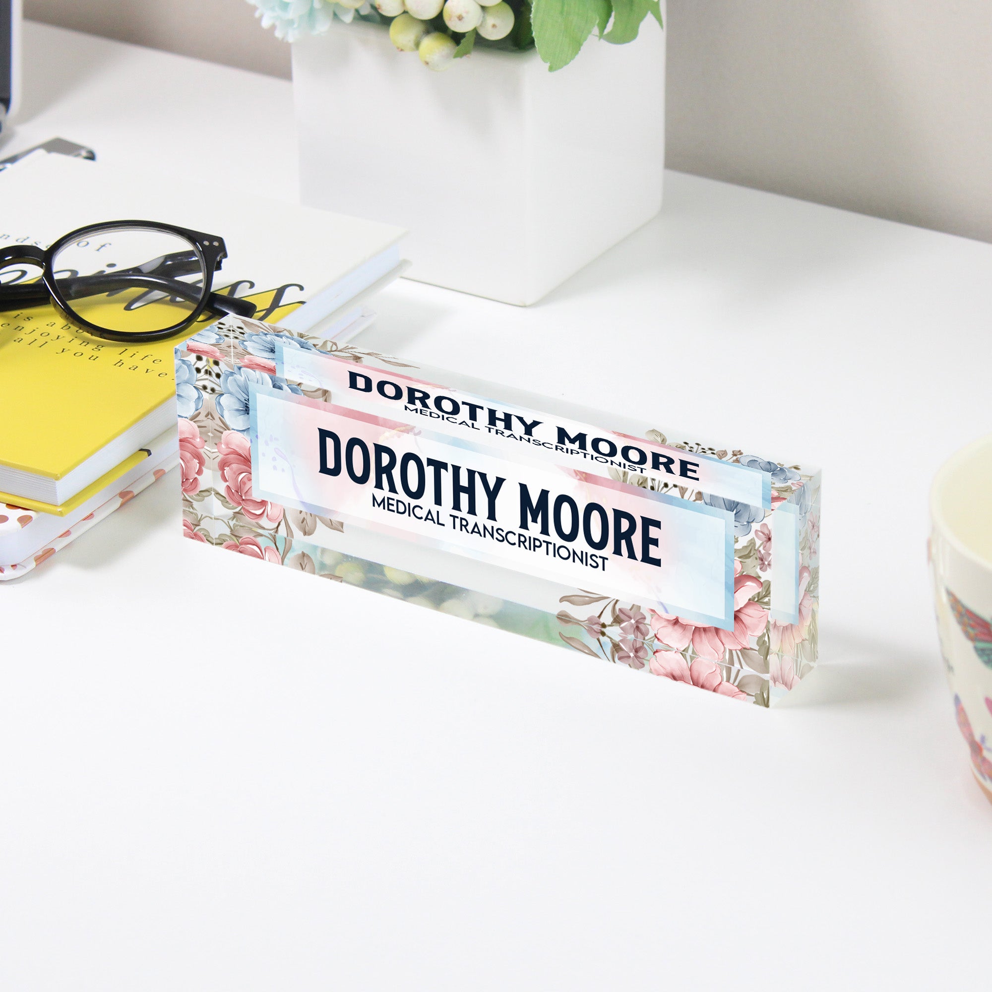 Personalized Floral Acrylic Desk Name Block - Elegant Custom Nameplate for Professionals and Thoughtful Gifts - Image 3