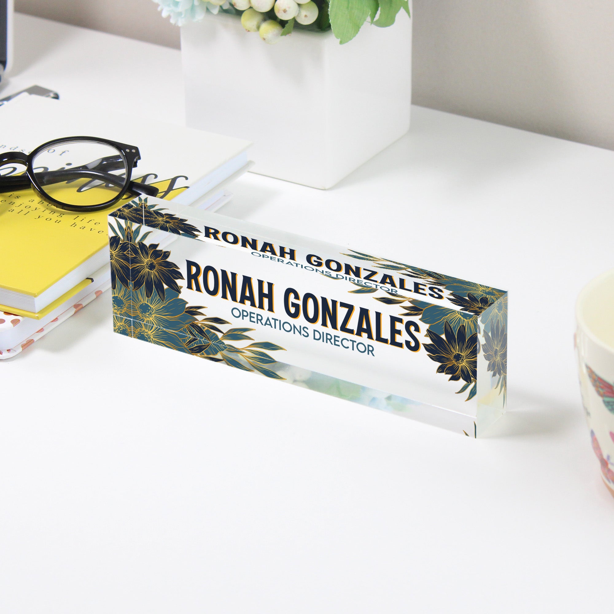 Customizable Acrylic Desk Name Plate with Elegant Floral Design – Perfect Gift for Executives and Home Offices - Image 3