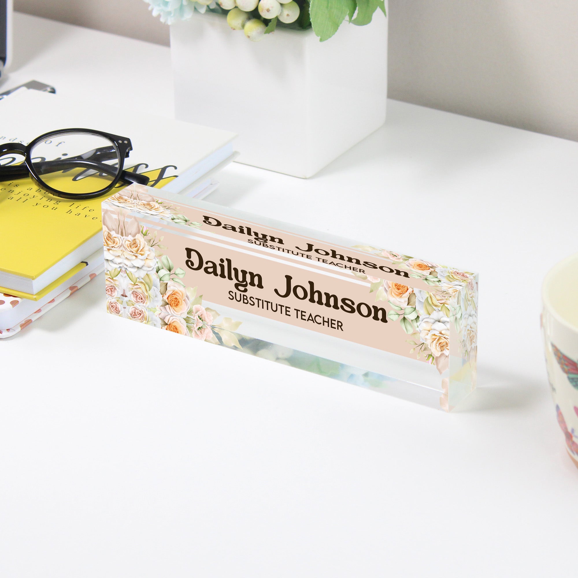 Personalized Acrylic Desk Name Block with Floral Design – Customizable for Teachers, Office Decor, and Thoughtful Gift Ideas - Image 3