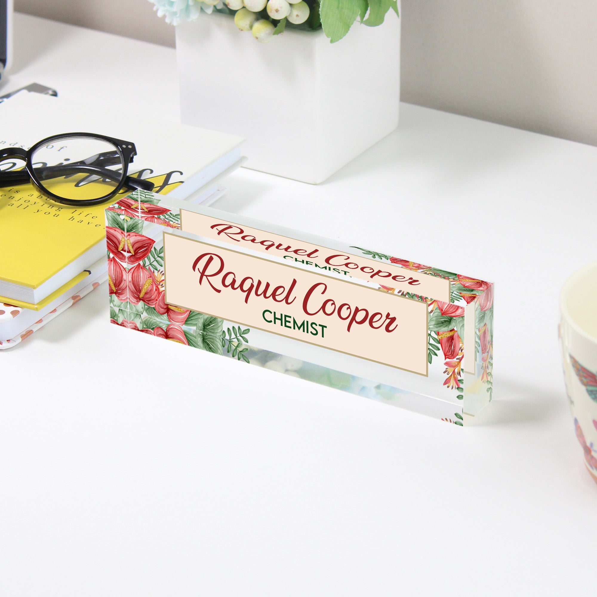 Personalized Acrylic Desk Nameplate with Floral Design - Customizable for Chemists and Professionals, Perfect Gift for Workspaces - Image 3