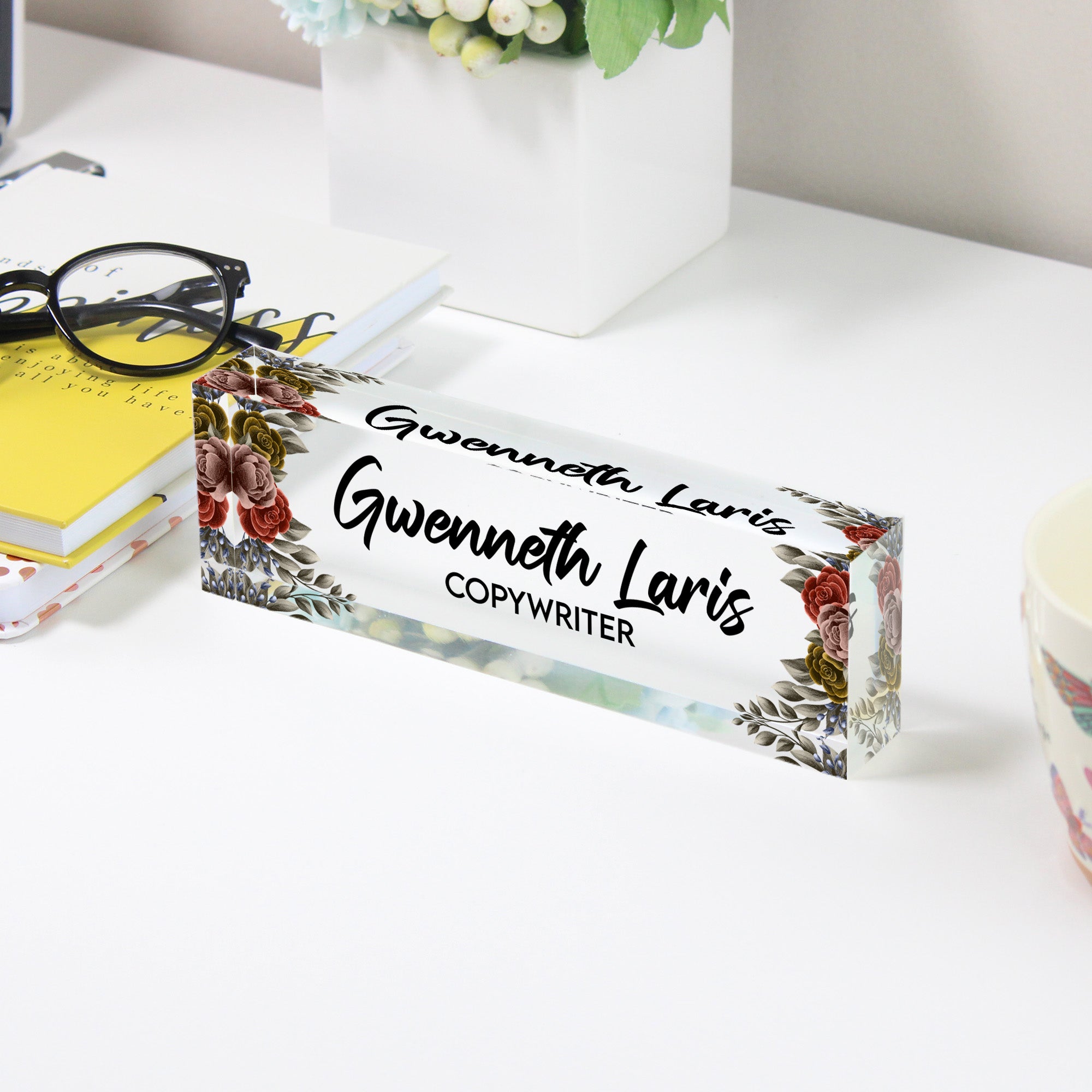 Personalized Acrylic Desk Block with Floral Accents – Custom Name & Title for Elegant Office Decor or Thoughtful Gift - Image 3