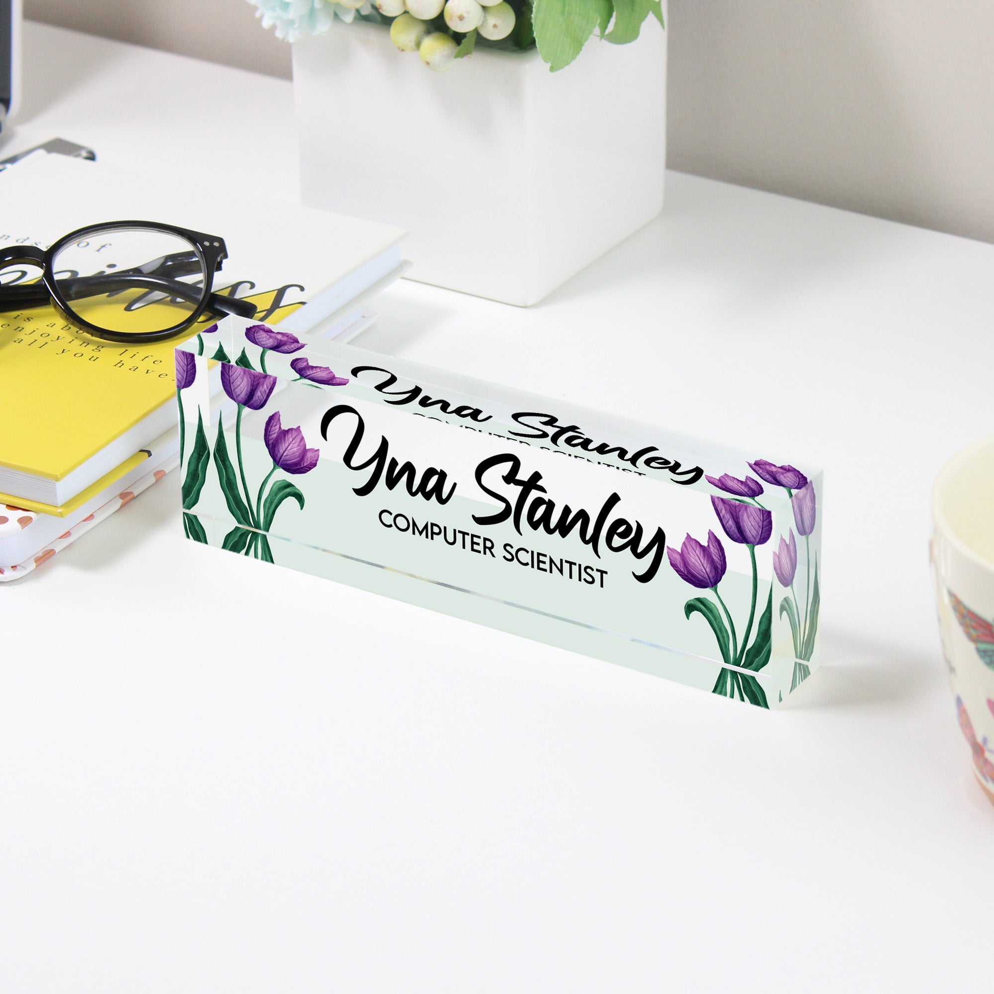 Personalized Acrylic Desk Block - Elegant Tulip Design with Custom Name and Profession for Thoughtful Gift Giving - Image 3