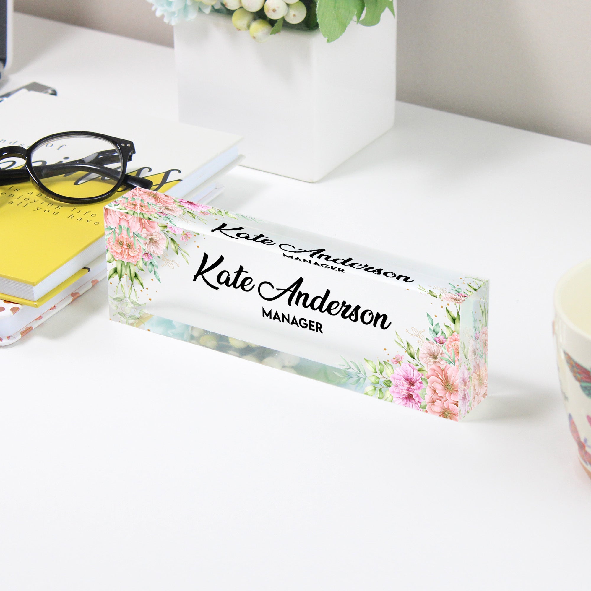 Personalized Floral Acrylic Desk Name Plate for Managers – Custom Office Decor with Elegant Floral Design - Image 3