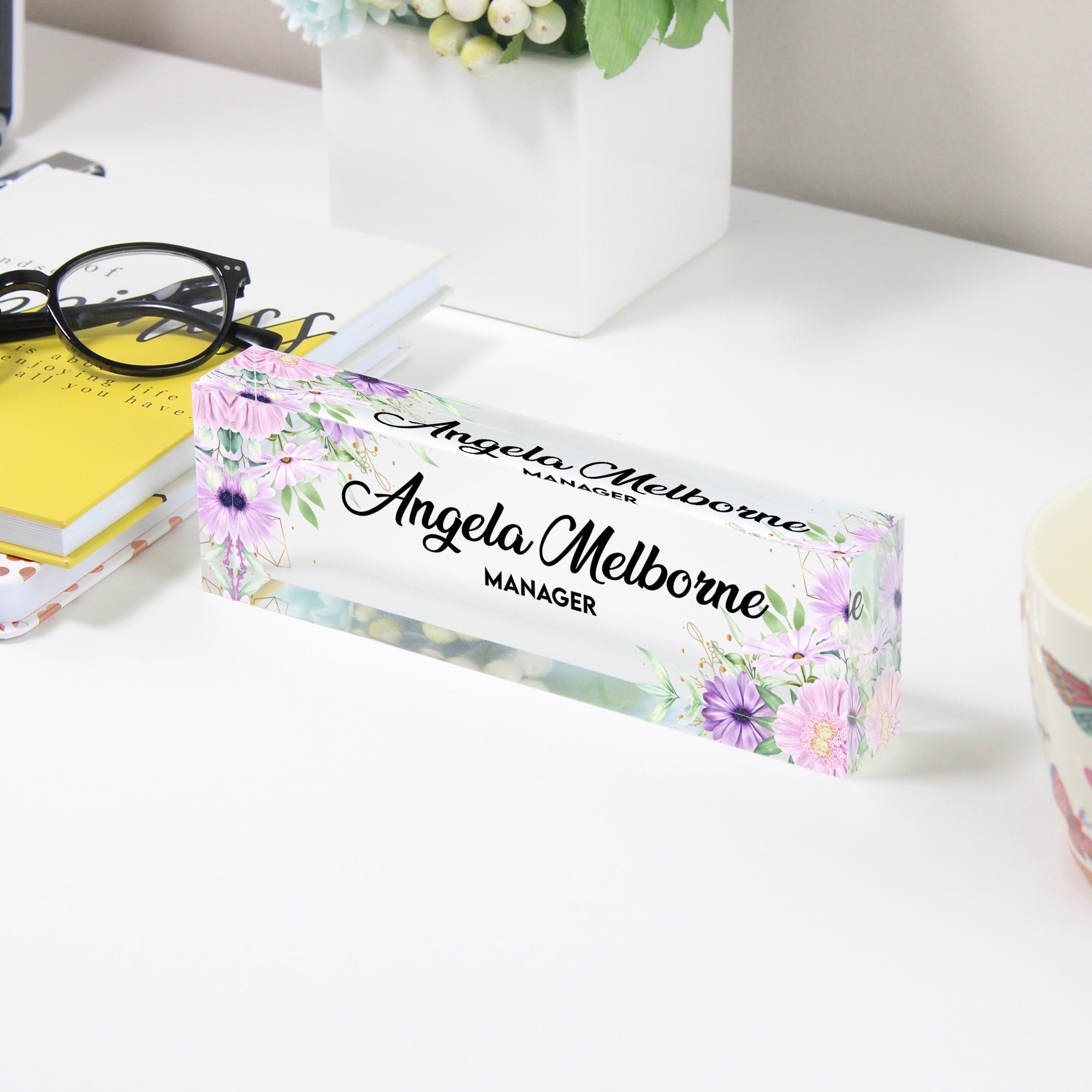 Personalized Acrylic Desk Nameplate with Floral Design - Custom Office Decor for Managers and Leaders - Image 3