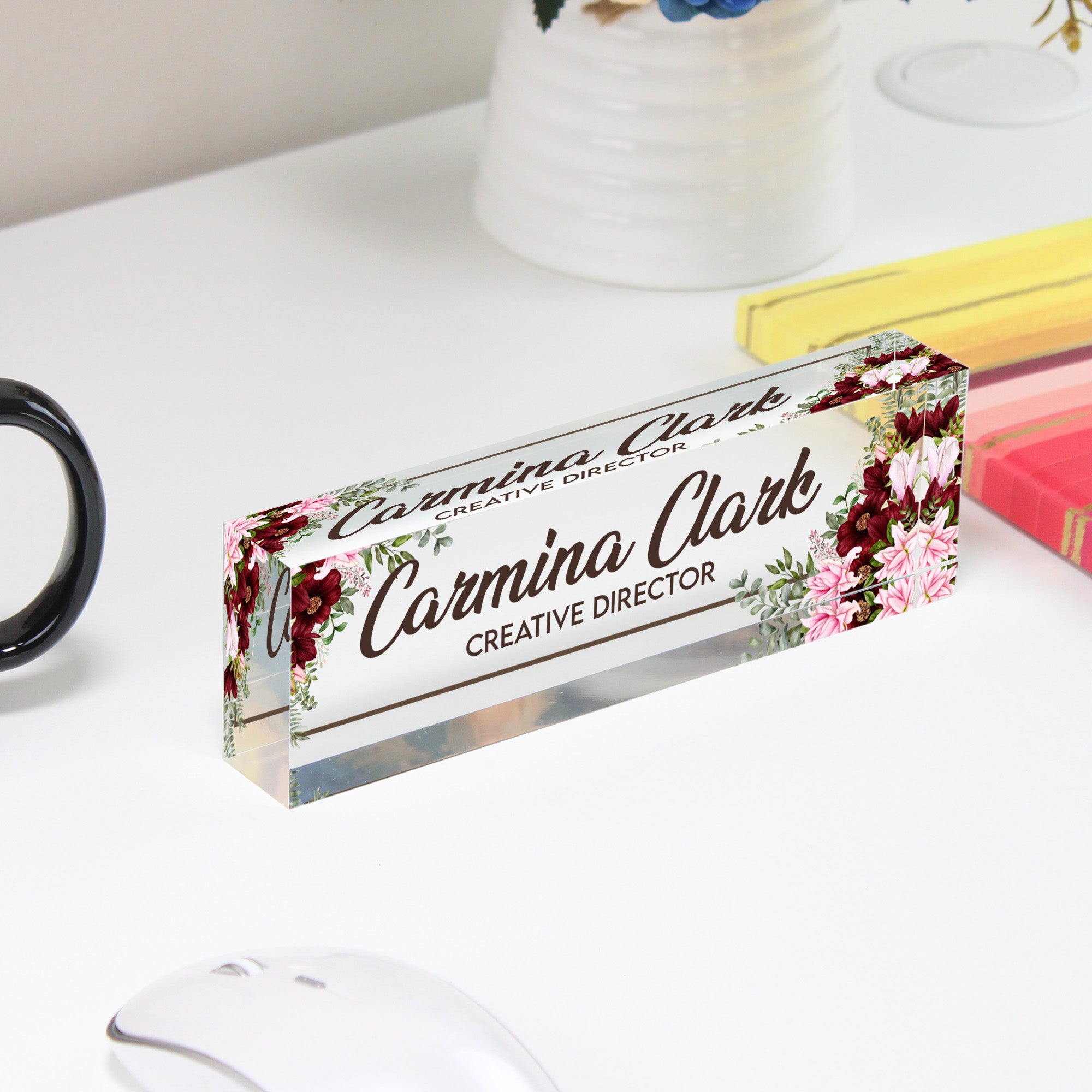 Elegant Personalized Acrylic Desk Name Plate with Floral Design – Perfect Custom Gift for Creative Directors - Image 4
