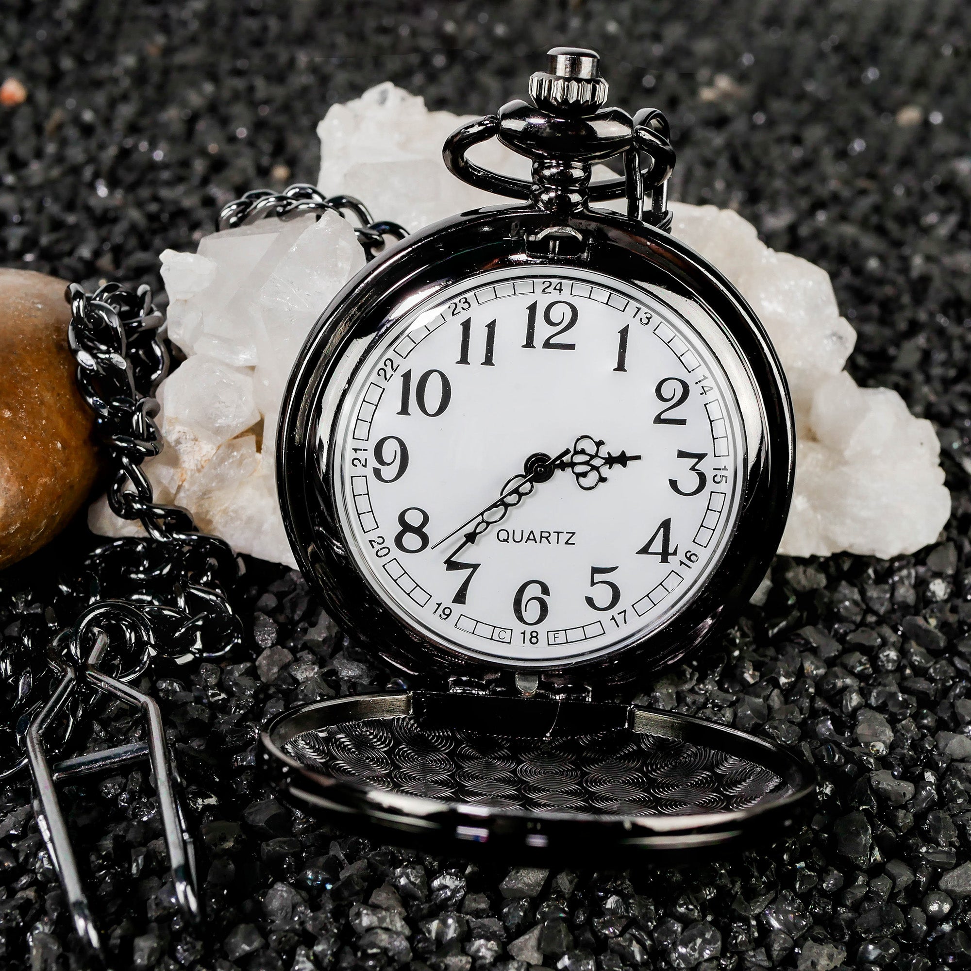 Personalized Engraved Pocket Watch - Timeless Gift of Love and Remembrance for Special Occasions - Image 4