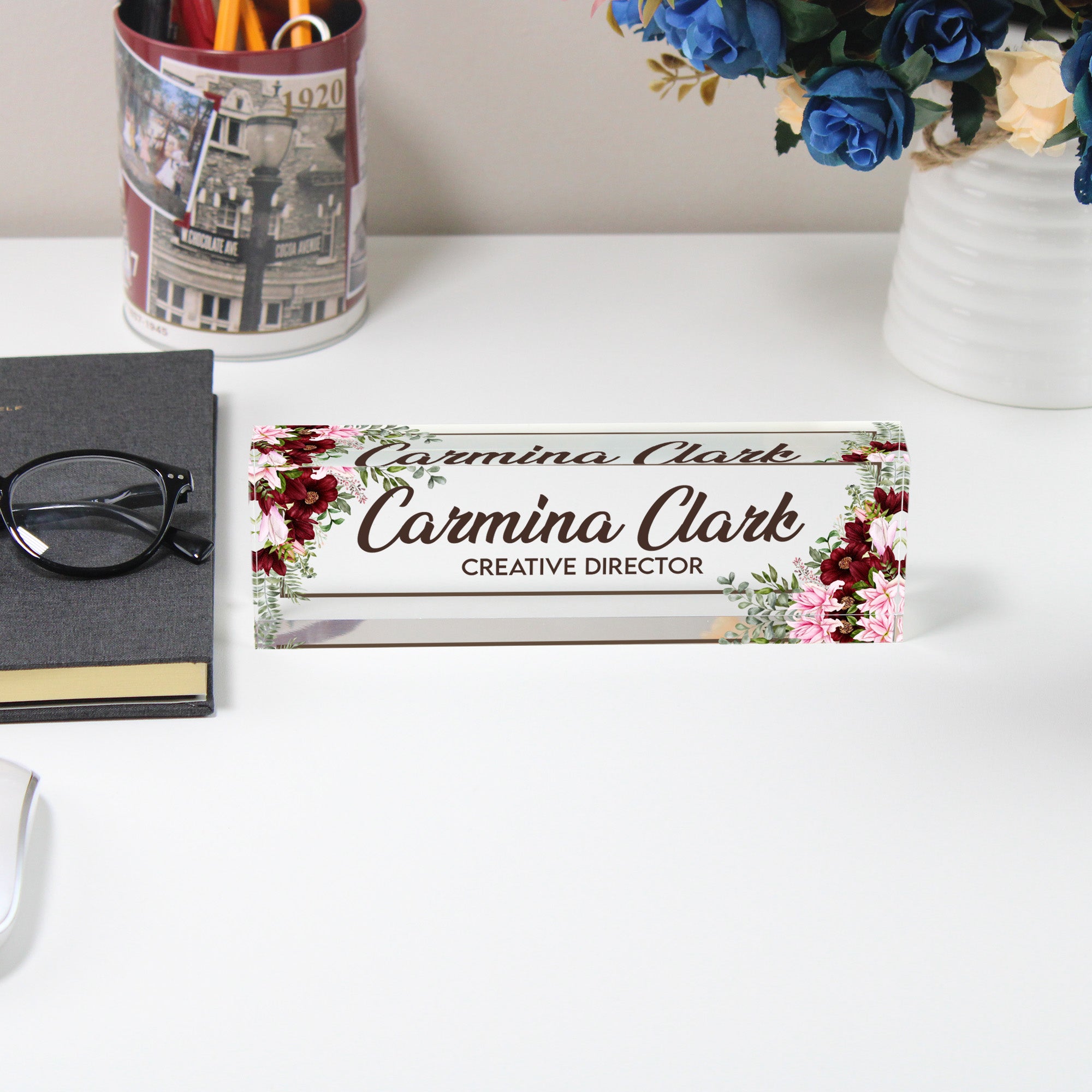 Elegant Personalized Acrylic Desk Name Plate with Floral Design – Perfect Custom Gift for Creative Directors - Image 5