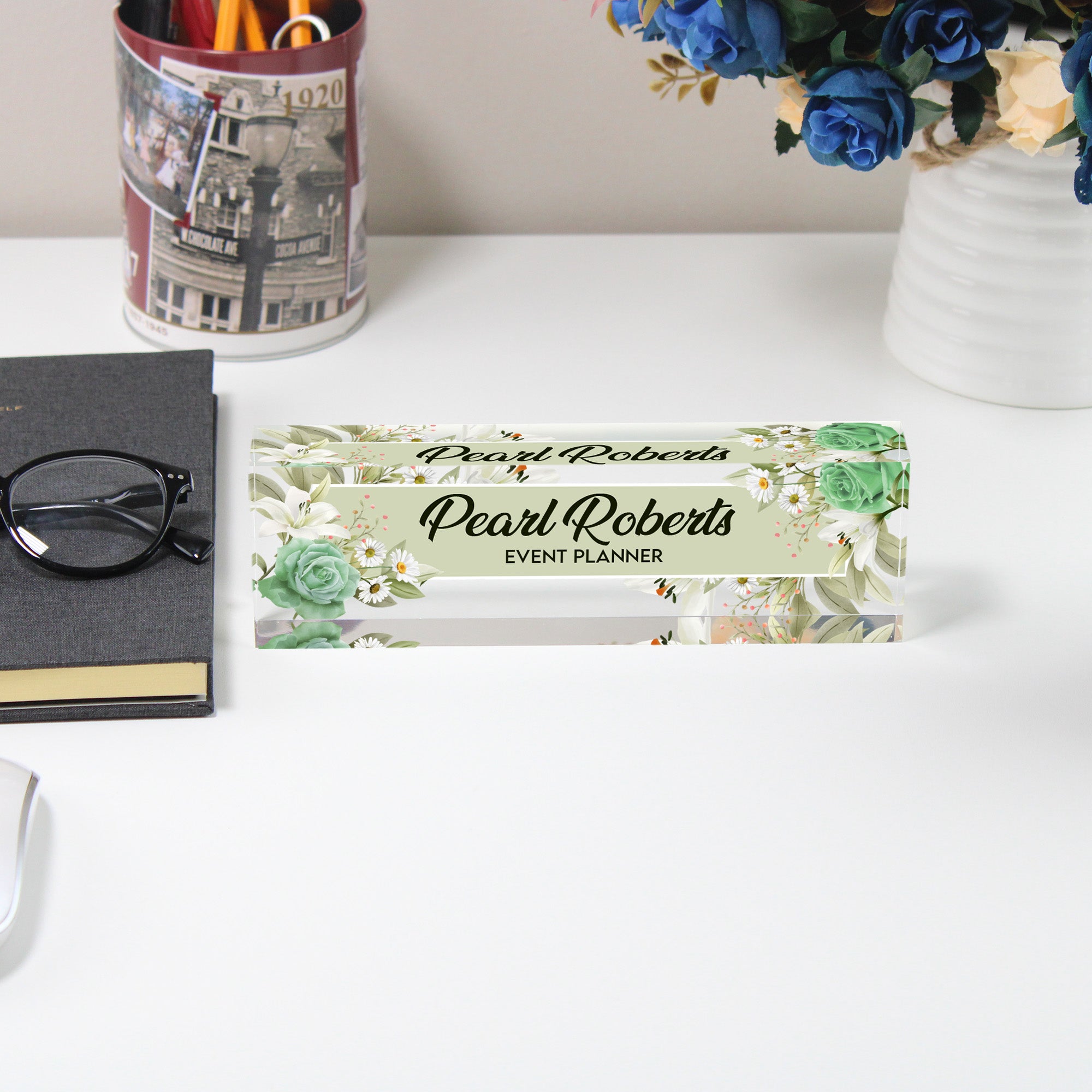 Personalized Floral Acrylic Desk Block for Event Planners - Custom Name Gift with Elegant Floral Design - Image 5