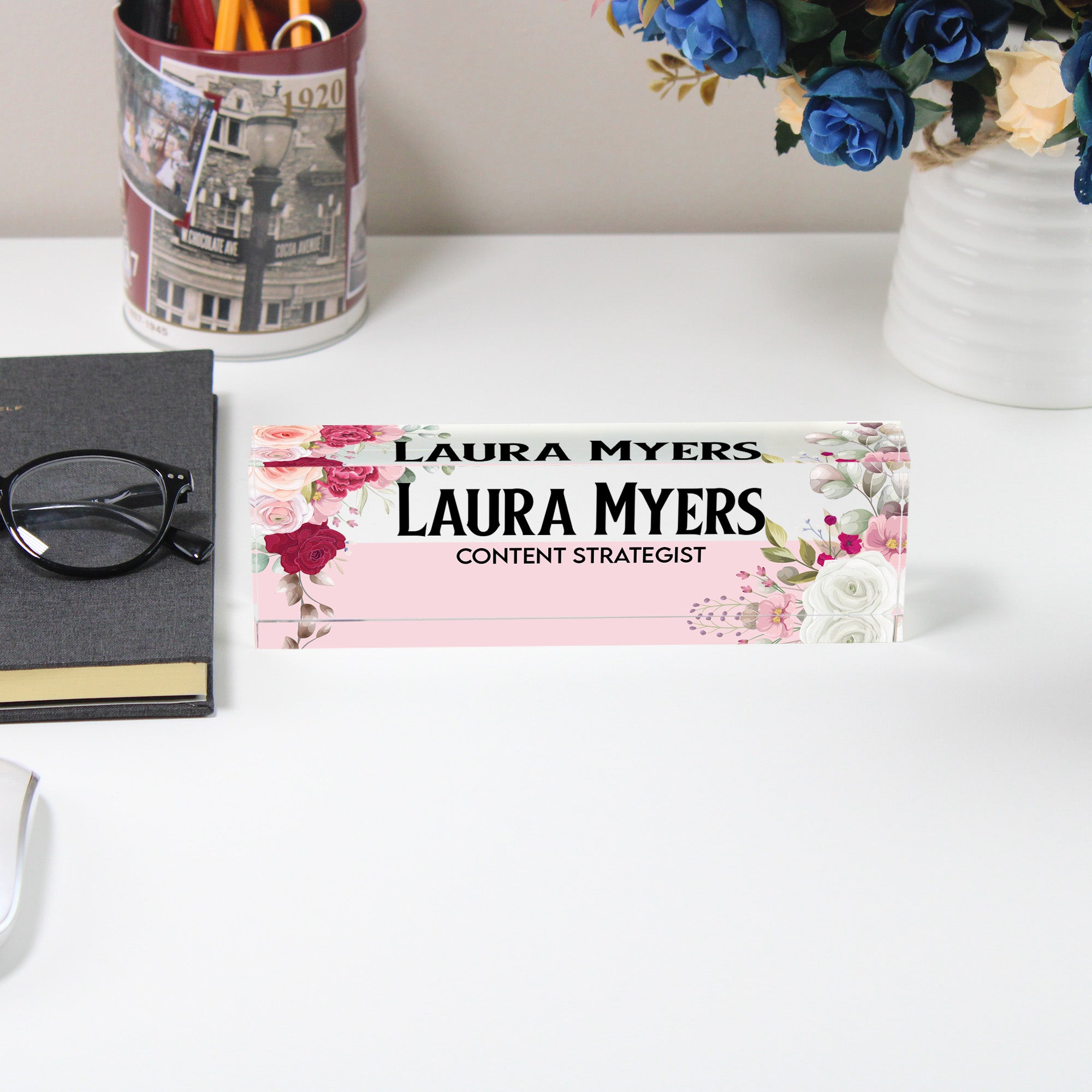 Exquisite Personalized Floral Acrylic Desk Nameplate - Customized Gift for Content Strategists, Crafted with Love - Image 5