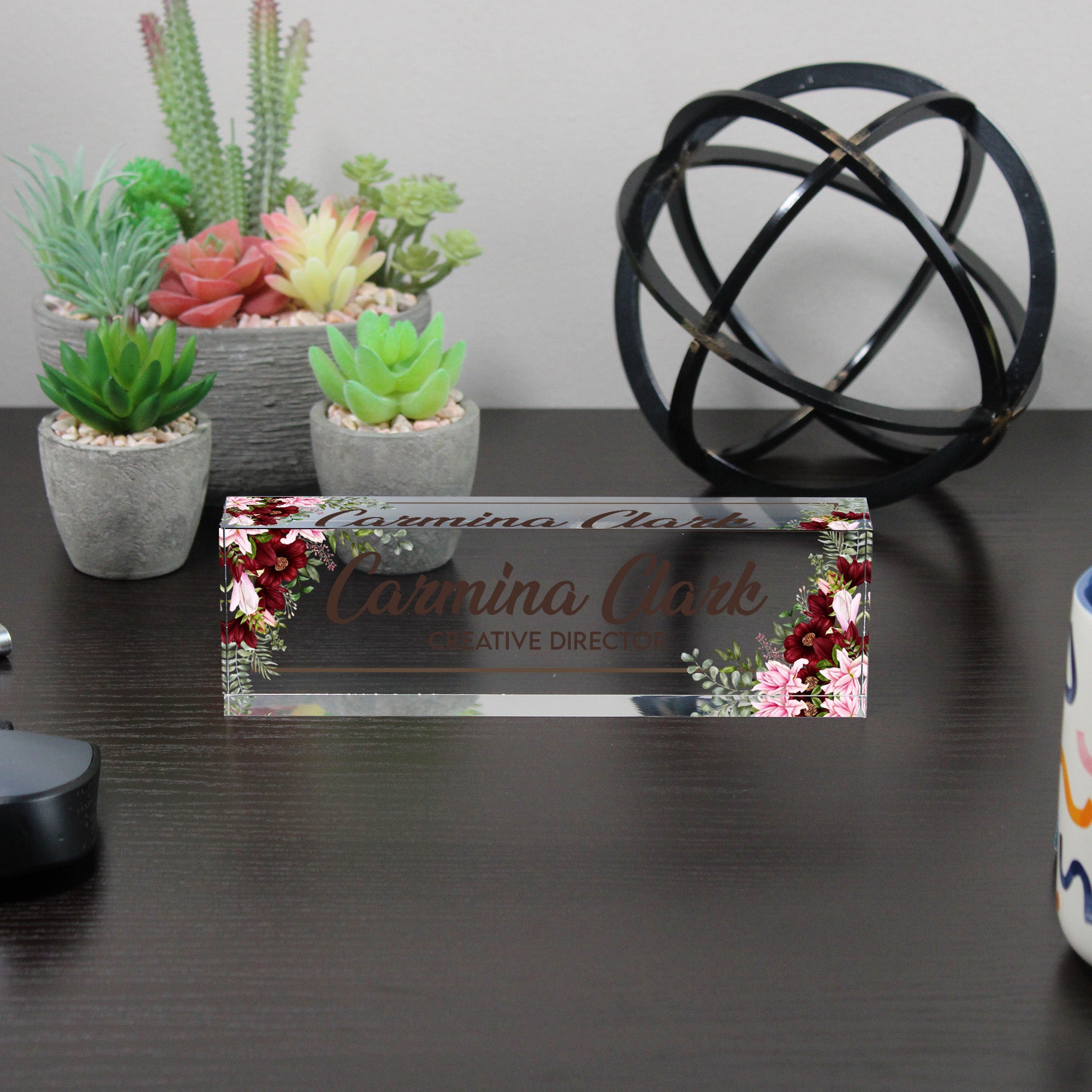 Elegant Personalized Acrylic Desk Name Plate with Floral Design – Perfect Custom Gift for Creative Directors - Image 6