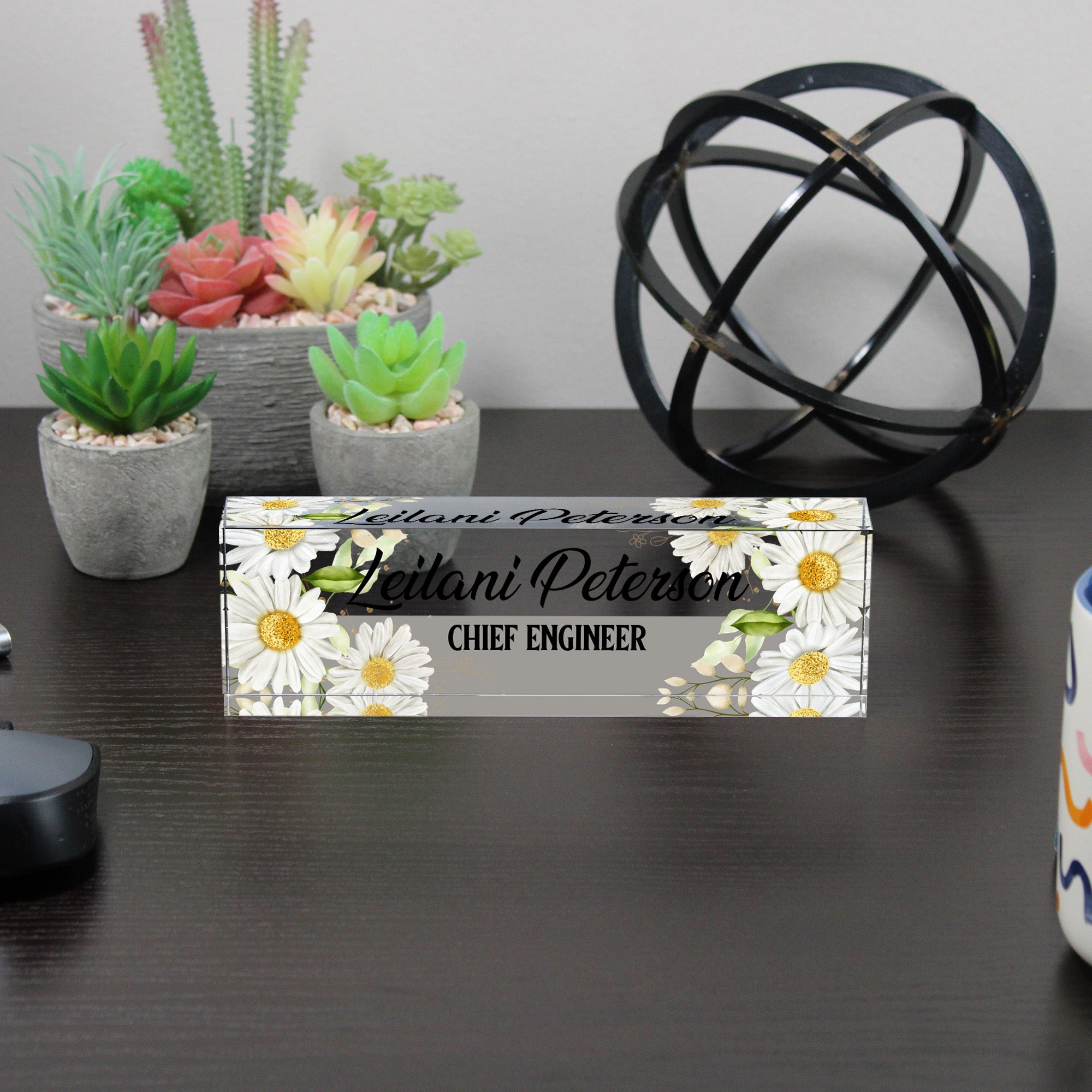 Personalized Floral Acrylic Desk Name Plate - Custom Engraved with Daisies Design for Office, Boss, or Gift - Image 6