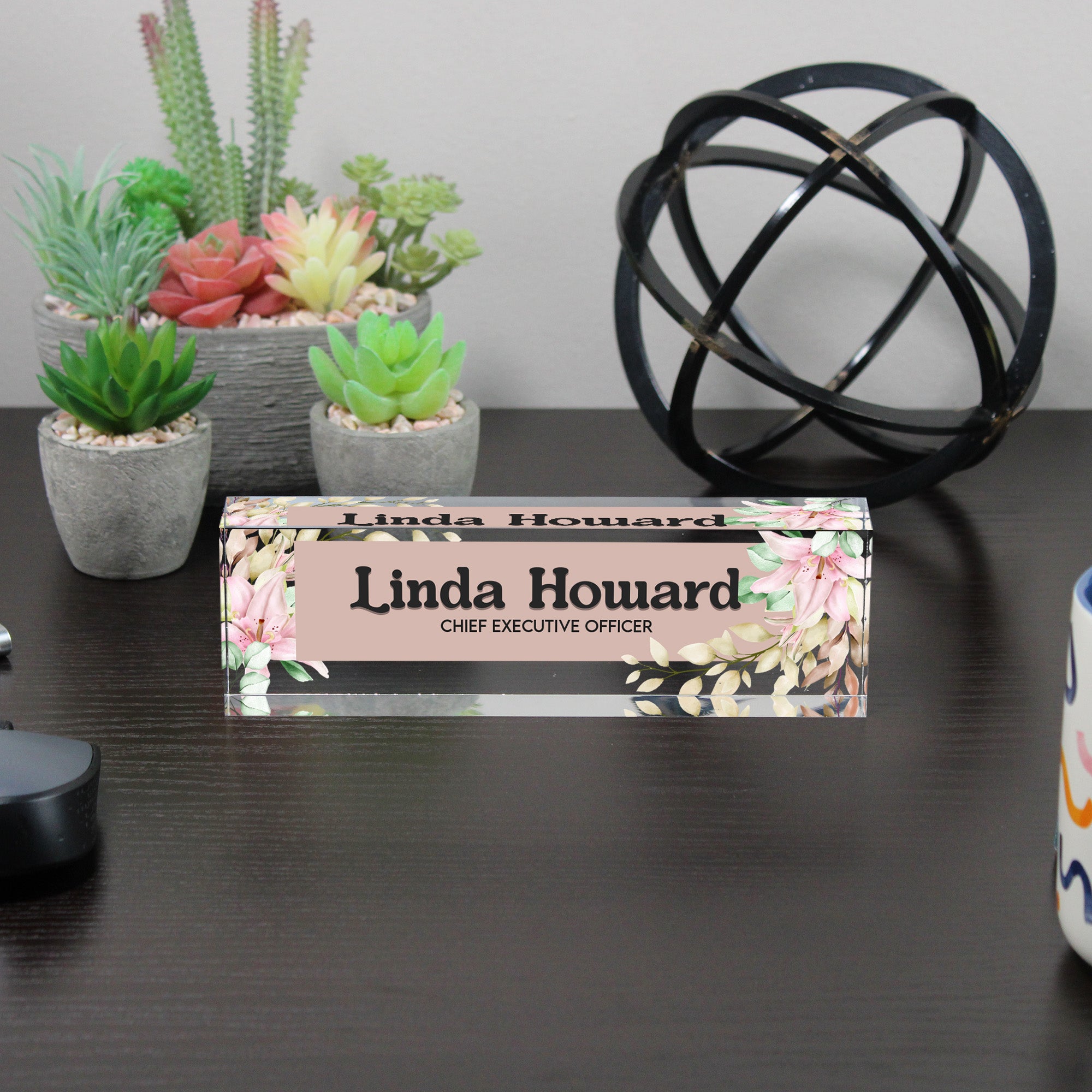 Personalized Floral Acrylic Desk Name Plate – Elegant Handmade Gift for Executives and Professionals - Image 6